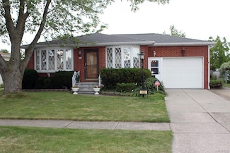 300 Enez Dr, Depew, NY 14043