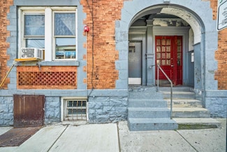 213 45th St, Union City, NJ 07087
