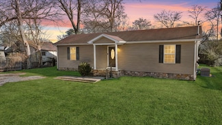 904 E Grundy St, Tullahoma, TN 37388