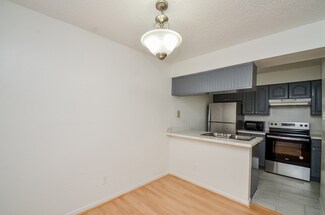 17331 Red Oak Dr Unit D 40, Houston, TX 77090