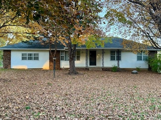 2535 W Farm Road 112, Springfield, MO 65803