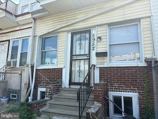 5952 Trinity St, Philadelphia, PA 19143