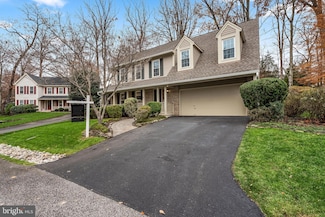 7921 Oak Hollow Ln, Fairfax Station, VA 22039