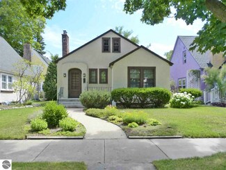 444 E State St, Traverse City, MI 49686