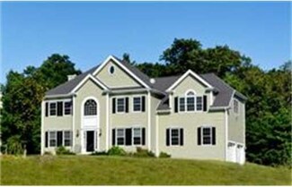 5 Warfield Rd, Mendon, MA 01756