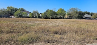 811 Toepperwein Rd, Converse, TX