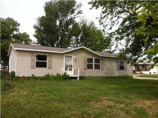 211 Market St, Medicine Lodge, KS 67104