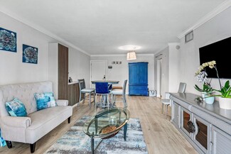 2970 NE 16th Ave Unit 209, Oakland Park, FL 33334