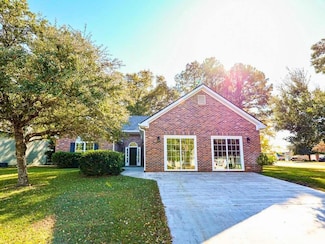 104 Jessica Lakes Dr, Conway, SC 29526