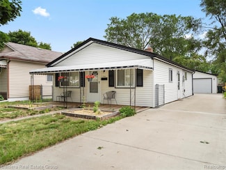 23116 Couzens Ave, Hazel Park, MI 48030