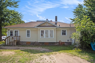 1028 Clinton Ave, Kalamazoo, MI 49001