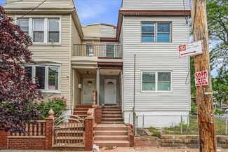 8606 126th St, Richmond Hill, NY 11418