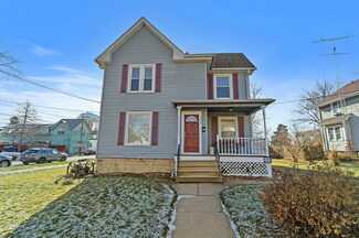 1026 State St, Dekalb, IL 60115