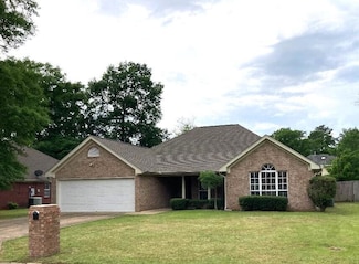 64 First Colony Cir, Columbus, MS 39702
