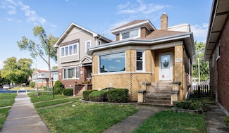 7718 W Westwood Dr, Elmwood Park, IL 60707