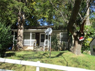 1237 E Twenty-First St, Winston-Salem, NC 27105