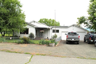 223 E 5th St, Prairie City, OR 97869