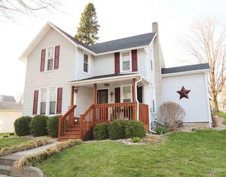 307 E Hazel St, Albion, IN 46701