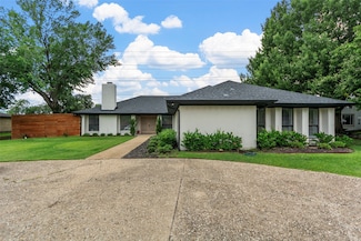 12211 Quincy Ln, Dallas, TX 75230