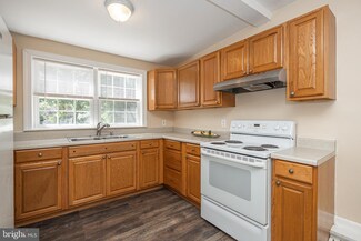 364 Beech St, Pottstown, PA 19464