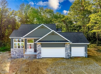 540 E Lakewood Dr, Alliance, OH 44601