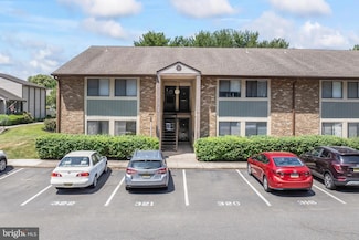 115 E Kings Hwy Unit 209, Maple Shade, NJ 08052