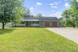 901 Geneva Dr, Alexandria, MN 56308