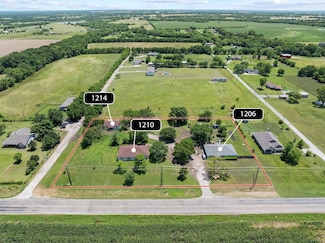 1206 Farm To Market 902, Howe, TX 75459