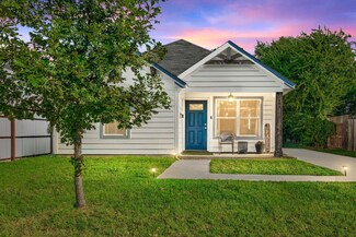 1405 E Davis Ave, Fort Worth, TX 76104