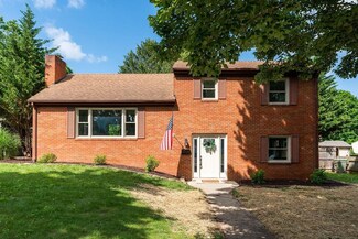 1324 Crofton Ave, Waynesboro, VA 22980