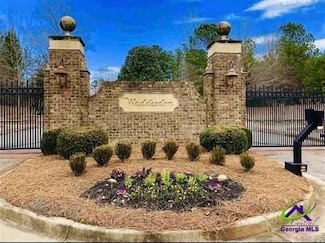 315 Waddesdon Dr, Macon, GA 31220