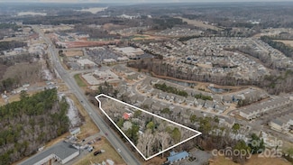 882 & 890 River Hwy, Mooresville, NC 28117
