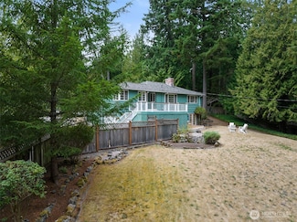 8665 Springridge Rd NE, Bainbridge Island, WA 98110