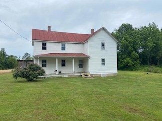 2831 Oakland Rd, Farnham, VA 22460
