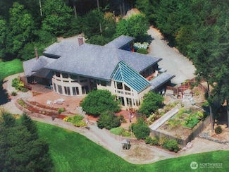 14405 SW Pohl Rd, Vashon, WA 98070