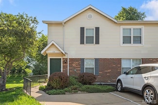 134 Country Trace Ct, Saint Peters, MO 63304