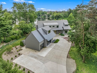 1950 Robinson Rd SE, East Grand Rapids, MI 49506