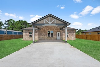 187 Road 7002, Cleveland, TX 77327