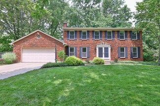 8720 Tiburon Dr, Montgomery, OH 45249