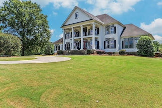 956 Al Roberts Rd, Senoia, GA 30276