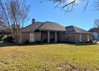 5567 Lakefront Dr, Tupelo, MS 38801