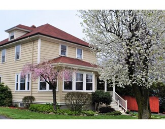 74 Harding St, Fall River, MA 02720