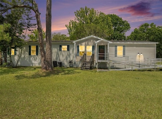 7213 Orchard Dr, Wesley Chapel, FL 33545