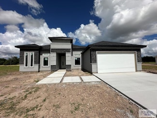 32697 Jorge St, Los Fresnos, TX 78566