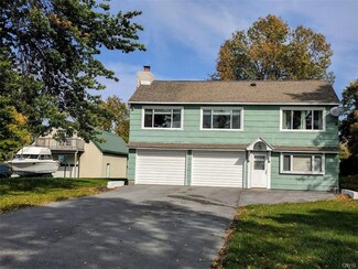 25342 Indian Point Rd, Chaumont, NY 13622