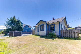 854 SW 50th St, Lincoln City, OR 97367