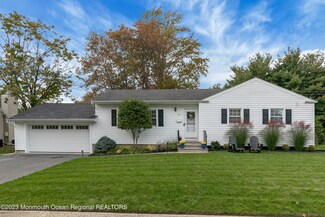 27 Elizabeth Dr, Oceanport, NJ 07757