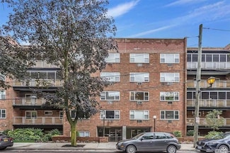 101 Lincoln Ave Unit 1M, Mineola, NY 11501