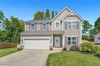 5409 Winding Creek Dr, Ravenna, OH 44266