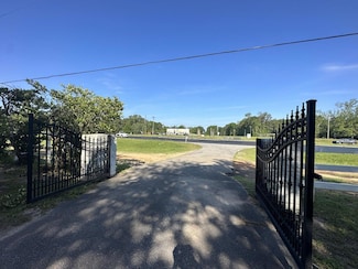 5745 Highway 85 N, Crestview, FL 32536